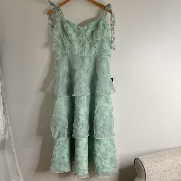 Lulus Glamorous Sweetie Sage Burnout Tie-Strap Bustier Floral Midi Dress NWT XL - Picture 5 of 14